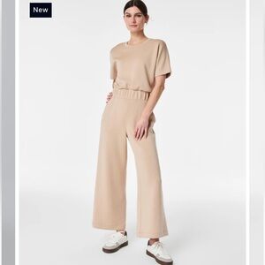 Like new Spanx XL Petite Cropped Wide Leg Jumpsuit